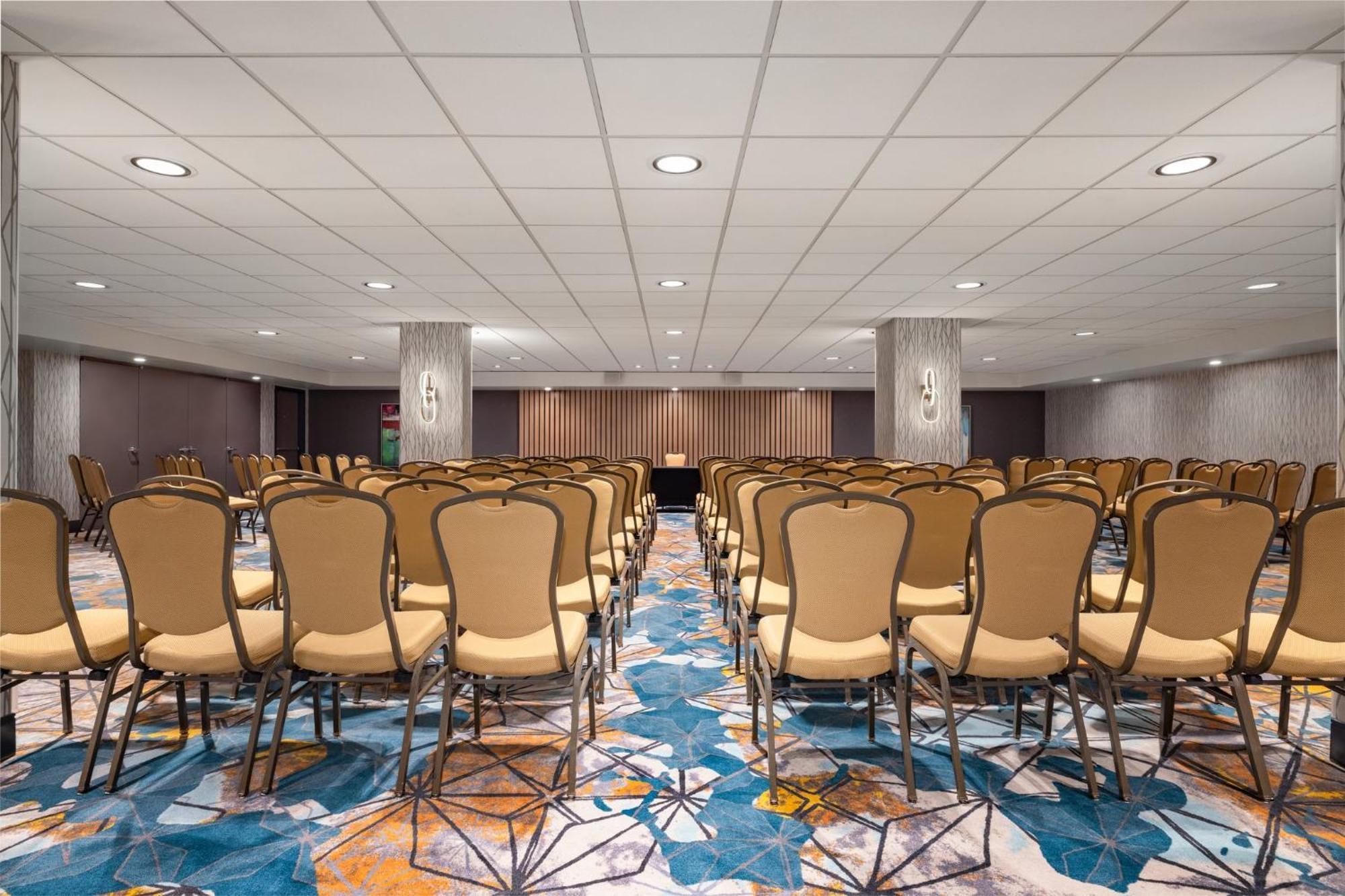 Holiday Inn Toronto Downtown Centre By Ihg Ngoại thất bức ảnh